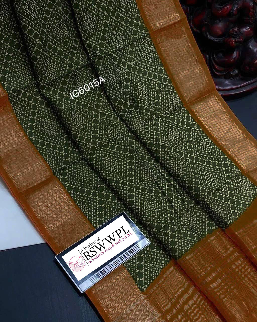 Traditional Green Soft Silk Saree With Bold Ikat Digital Design