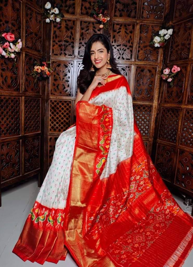 Ikkat Inspired Digital Printed Saree On Soft Silk