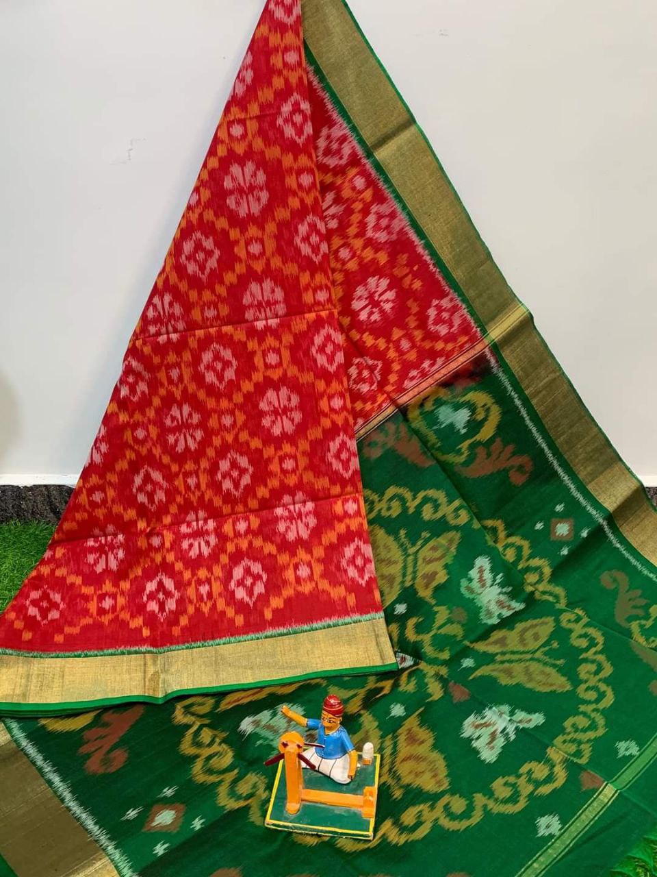 South Indian Handloom Soft Silk Saree With Ikkat Digital Design