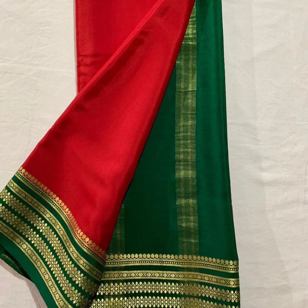 Lightweight Pure Mysore Silk Saree With Bold Contrast Border Look